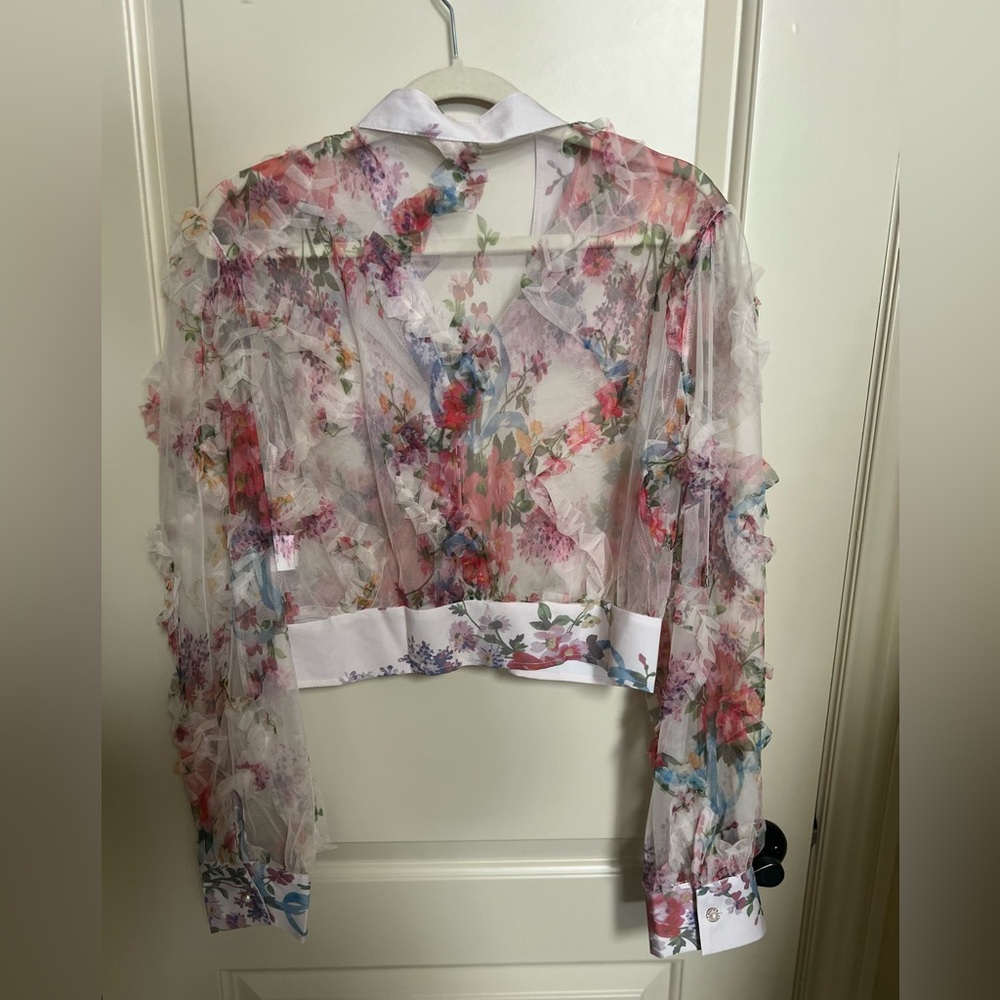 Floral mesh appliqué button up crop top